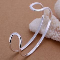 Jewelry bangle bracelet
